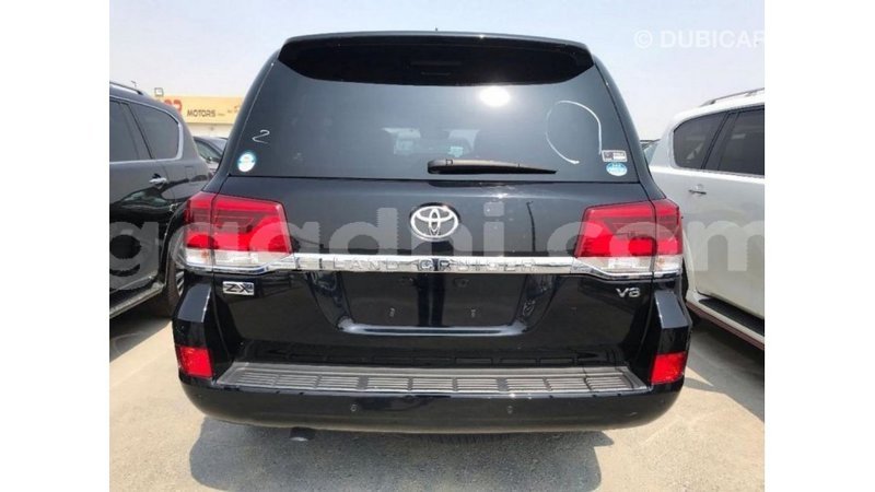 Big with watermark toyota land cruiser somalia import dubai 3719