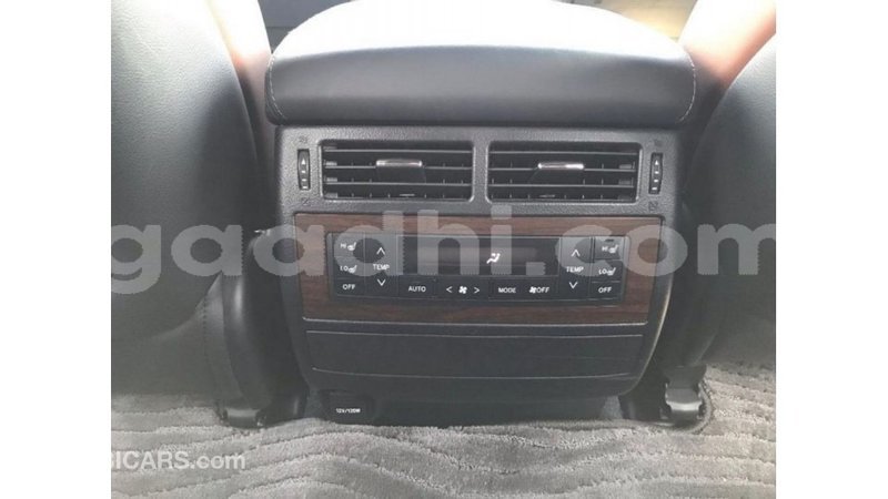 Big with watermark toyota land cruiser somalia import dubai 3719