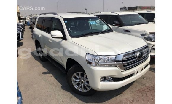 Buy Import Toyota Land Cruiser White Car in Import - Dubai in Somalia Buy Import Toyota Land Cruiser White Car in Import - Dubai in Somalia