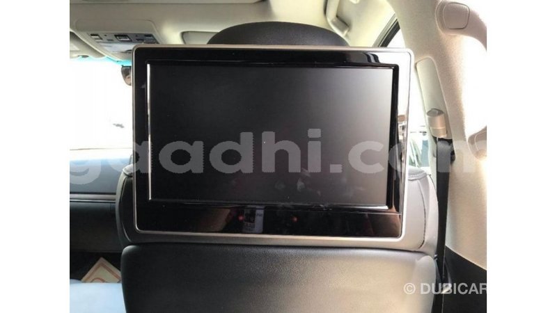 Big with watermark toyota land cruiser somalia import dubai 3721