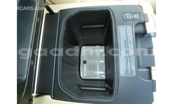 Acheter Import Voiture Toyota Land Cruiser Noir à Import - Dubai, Somalie Acheter Import Voiture Toyota Land Cruiser Noir à Import - Dubai, Somalie