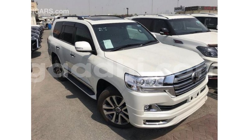 Big with watermark toyota land cruiser somalia import dubai 3724