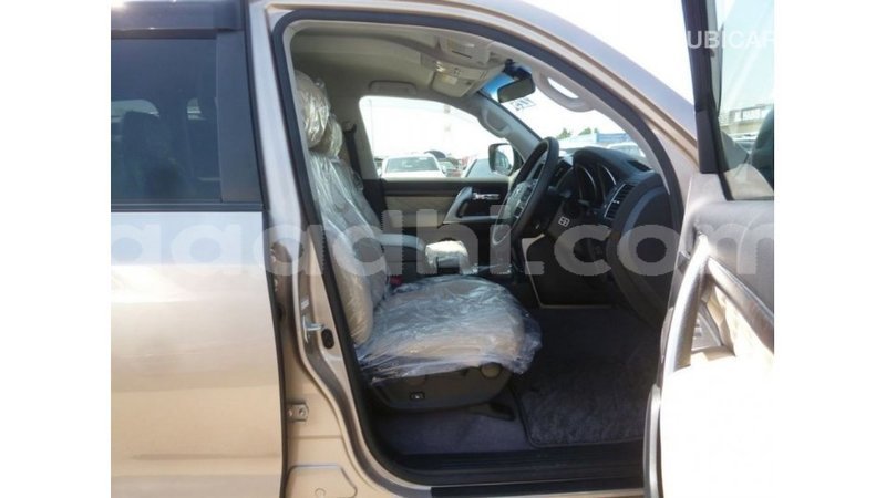 Big with watermark toyota land cruiser somalia import dubai 3725