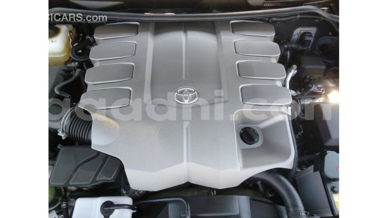 Big with watermark toyota land cruiser somalia import dubai 3725