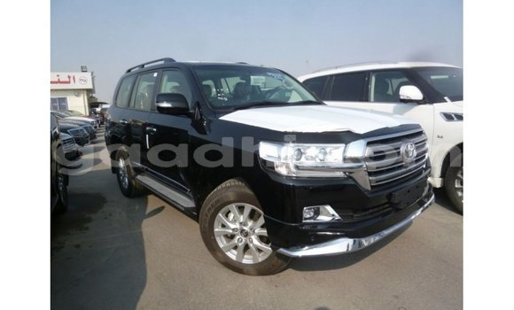 ይግዙ Imported Toyota Land Cruiser ጥቁር መኪና በ Import - Dubai በ ሶማሊያ ይግዙ Imported Toyota Land Cruiser ጥቁር መኪና በ Import - Dubai በ ሶማሊያ
