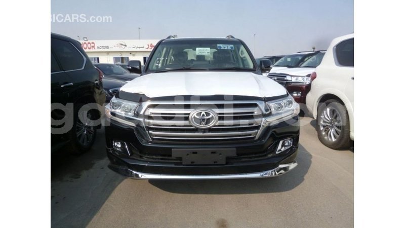 Big with watermark toyota land cruiser somalia import dubai 3726