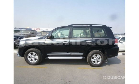 Acheter Import Voiture Toyota Land Cruiser Noir à Import - Dubai, Somalie Acheter Import Voiture Toyota Land Cruiser Noir à Import - Dubai, Somalie