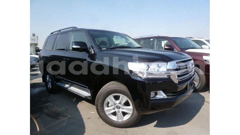 Big with watermark toyota land cruiser somalia import dubai 3728