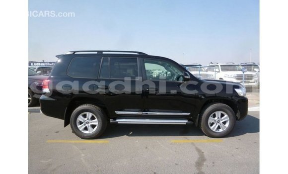 Acheter Import Voiture Toyota Land Cruiser Noir à Import - Dubai, Somalie Acheter Import Voiture Toyota Land Cruiser Noir à Import - Dubai, Somalie