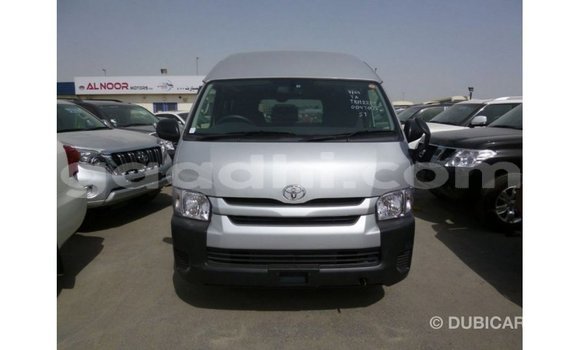 Acheter Import Voiture Toyota Hiace Autre à Import - Dubai, Somalie Acheter Import Voiture Toyota Hiace Autre à Import - Dubai, Somalie