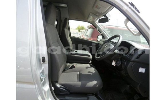 Acheter Import Voiture Toyota Hiace Autre à Import - Dubai, Somalie Acheter Import Voiture Toyota Hiace Autre à Import - Dubai, Somalie