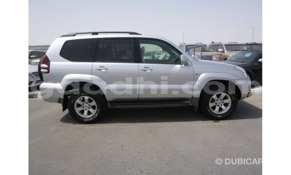 Acheter Import Voiture Toyota Prado Autre à Import - Dubai, Somalie Acheter Import Voiture Toyota Prado Autre à Import - Dubai, Somalie