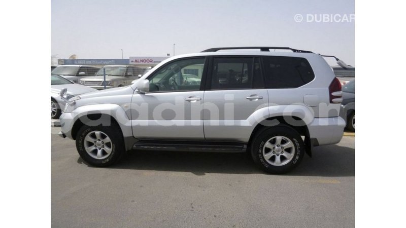 Big with watermark toyota prado somalia import dubai 3733