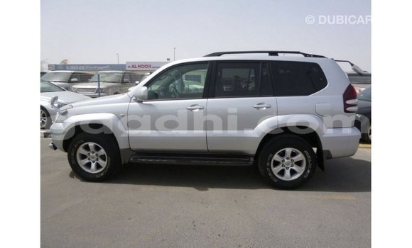 Acheter Import Voiture Toyota Prado Autre à Import - Dubai, Somalie Acheter Import Voiture Toyota Prado Autre à Import - Dubai, Somalie