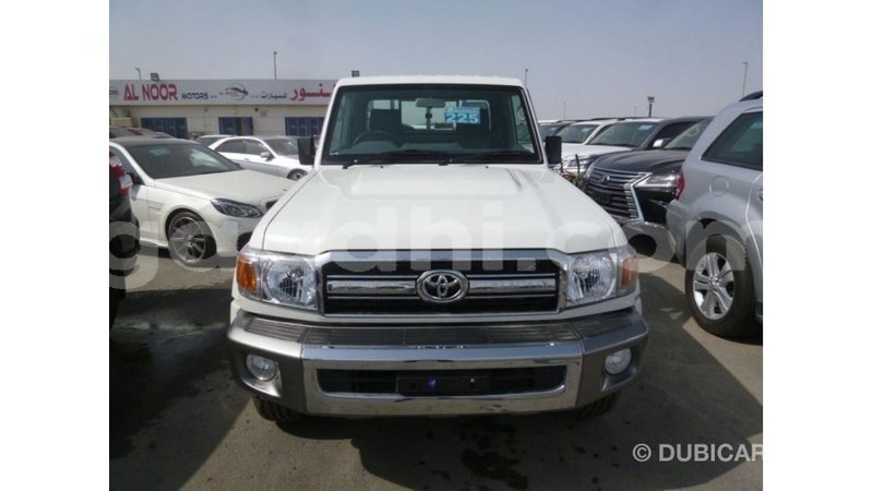 Big with watermark toyota land cruiser somalia import dubai 3735