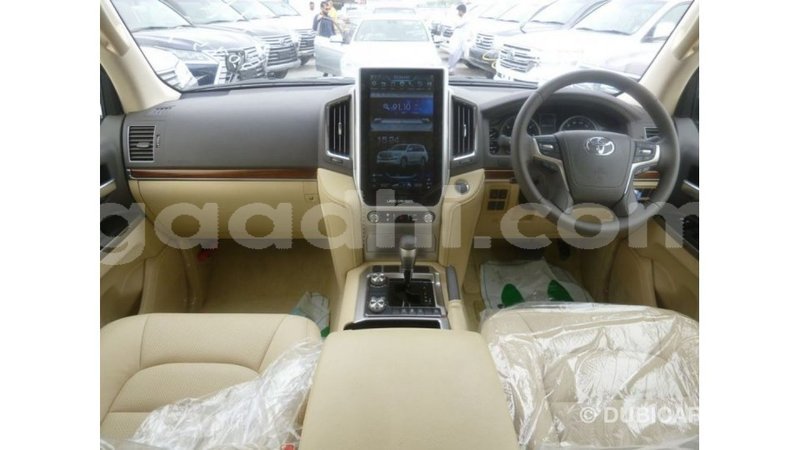 Big with watermark toyota land cruiser somalia import dubai 3736