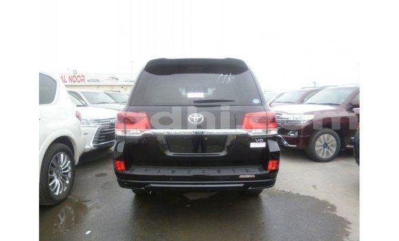 Acheter Import Voiture Toyota Land Cruiser Noir à Import - Dubai, Somalie Acheter Import Voiture Toyota Land Cruiser Noir à Import - Dubai, Somalie