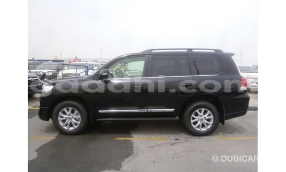 Acheter Import Voiture Toyota Land Cruiser Noir à Import - Dubai, Somalie Acheter Import Voiture Toyota Land Cruiser Noir à Import - Dubai, Somalie