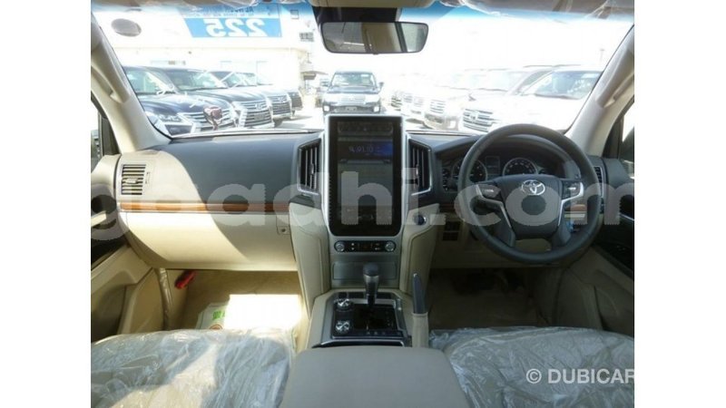 Big with watermark toyota land cruiser somalia import dubai 3737