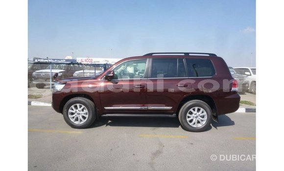 ይግዙ Imported Toyota Land Cruiser ብናማ መኪና በ Import - Dubai በ ሶማሊያ ይግዙ Imported Toyota Land Cruiser ብናማ መኪና በ Import - Dubai በ ሶማሊያ