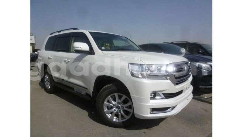 Big with watermark toyota land cruiser somalia import dubai 3739