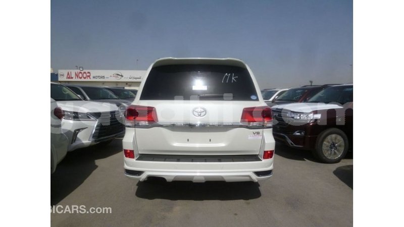 Big with watermark toyota land cruiser somalia import dubai 3739