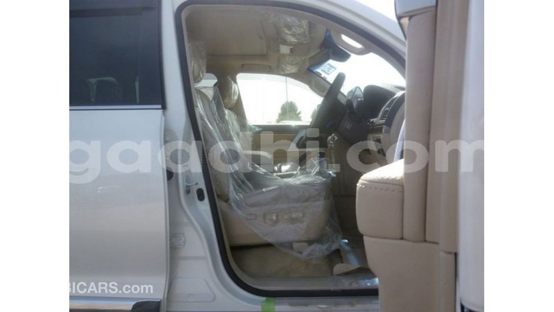 Big with watermark toyota land cruiser somalia import dubai 3739