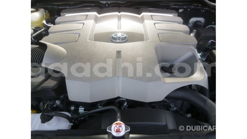 Big with watermark toyota land cruiser somalia import dubai 3739