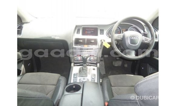 Acheter Import Voiture Audi Q7 Noir à Import - Dubai, Somalie Acheter Import Voiture Audi Q7 Noir à Import - Dubai, Somalie