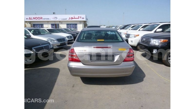 Big with watermark mercedes benz 200 somalia import dubai 3744