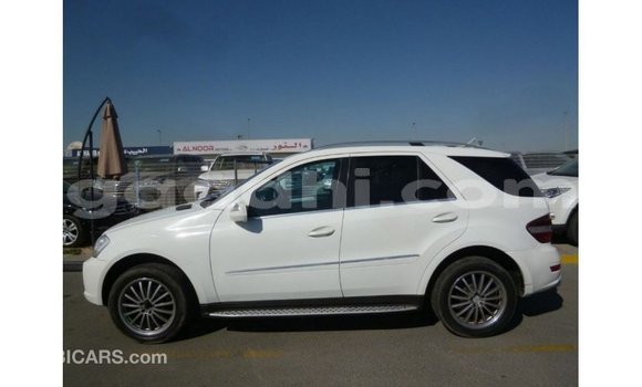 ይግዙ Imported Mercedes-Benz 190 ነጭ መኪና በ Import - Dubai በ ሶማሊያ ይግዙ Imported Mercedes-Benz 190 ነጭ መኪና በ Import - Dubai በ ሶማሊያ