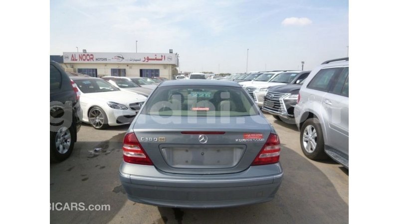 Big with watermark mercedes benz 190 somalia import dubai 3750