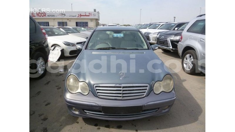 Big with watermark mercedes benz 190 somalia import dubai 3750