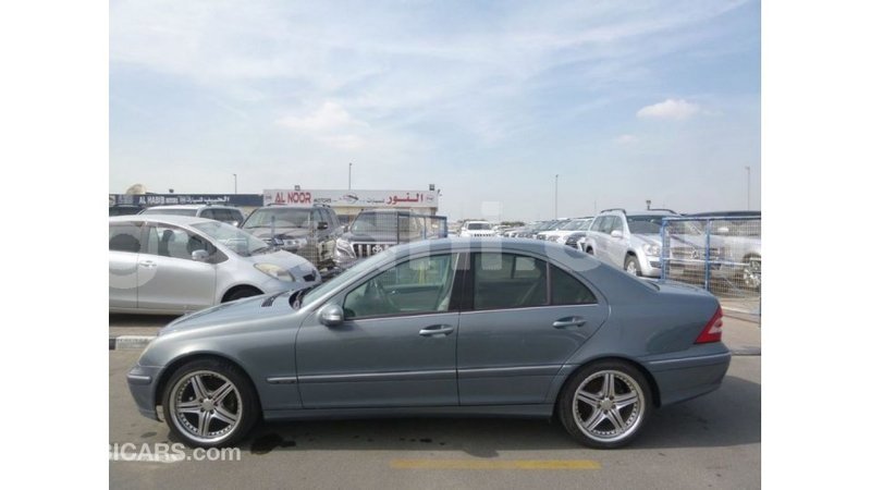 Big with watermark mercedes benz 190 somalia import dubai 3750