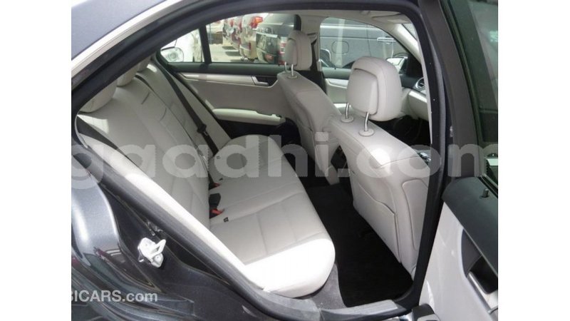 Big with watermark mercedes benz 190 somalia import dubai 3751