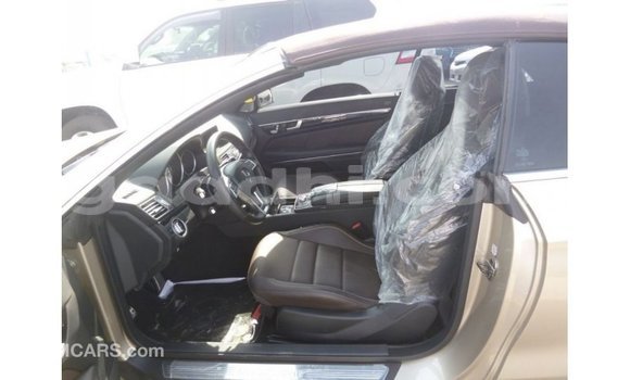 Acheter Import Voiture Mercedes-Benz 200 Autre à Import - Dubai, Somalie Acheter Import Voiture Mercedes-Benz 200 Autre à Import - Dubai, Somalie