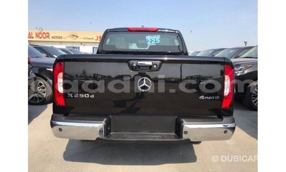 Acheter Import Voiture Mercedes-Benz 250 Noir à Import - Dubai, Somalie Acheter Import Voiture Mercedes-Benz 250 Noir à Import - Dubai, Somalie