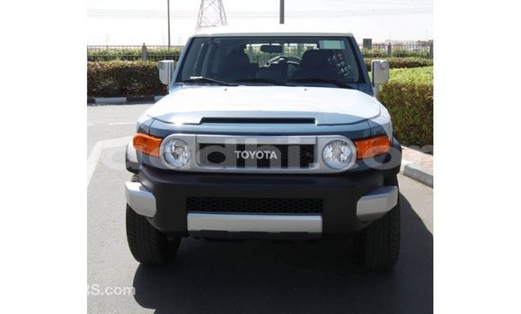 Nunua Imported Toyota FJ Cruiser Bluu Gari ndani ya Import - Dubai nchini Somalia Nunua Imported Toyota FJ Cruiser Bluu Gari ndani ya Import - Dubai nchini Somalia