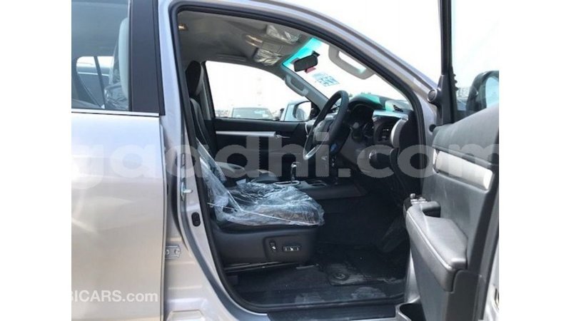 Big with watermark toyota hilux somalia import dubai 3763