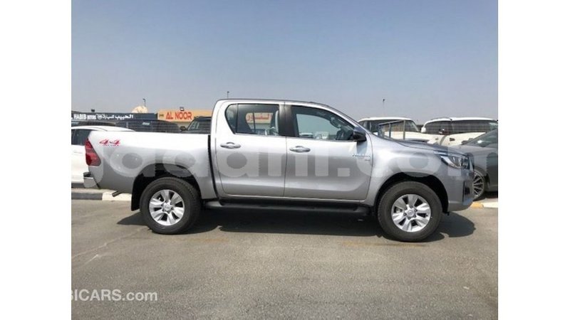 Big with watermark toyota hilux somalia import dubai 3763