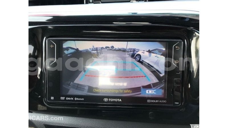 Big with watermark toyota hilux somalia import dubai 3763