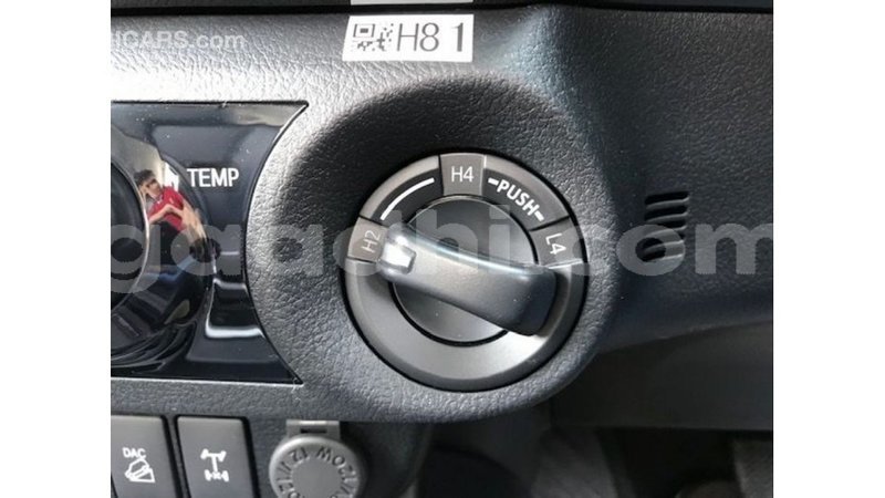 Big with watermark toyota hilux somalia import dubai 3763