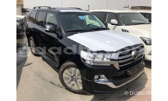 Acheter Import Voiture Toyota Land Cruiser Noir à Import - Dubai, Somalie Acheter Import Voiture Toyota Land Cruiser Noir à Import - Dubai, Somalie