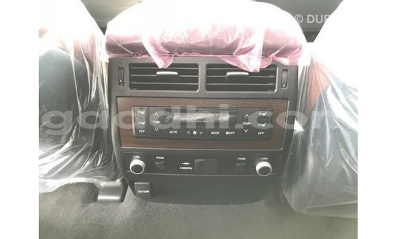 Acheter Import Voiture Toyota Land Cruiser Noir à Import - Dubai, Somalie Acheter Import Voiture Toyota Land Cruiser Noir à Import - Dubai, Somalie