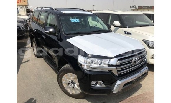 Acheter Import Voiture Toyota Land Cruiser Noir à Import - Dubai, Somalie Acheter Import Voiture Toyota Land Cruiser Noir à Import - Dubai, Somalie