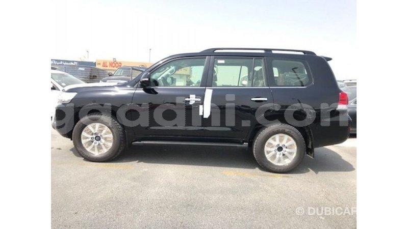 Big with watermark toyota land cruiser somalia import dubai 3767