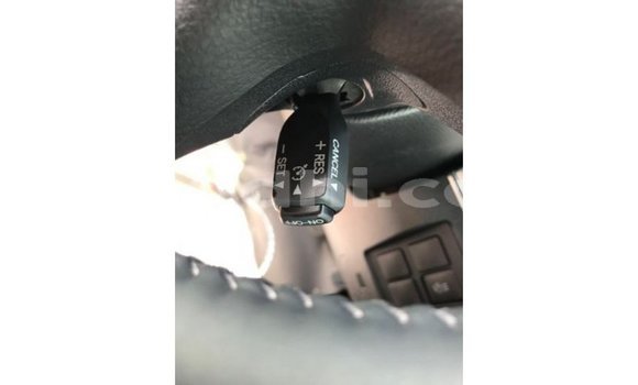 Acheter Import Voiture Toyota Land Cruiser Noir à Import - Dubai, Somalie Acheter Import Voiture Toyota Land Cruiser Noir à Import - Dubai, Somalie