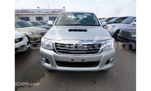 Acheter Import Voiture Toyota Hilux Autre à Import - Dubai, Somalie Acheter Import Voiture Toyota Hilux Autre à Import - Dubai, Somalie