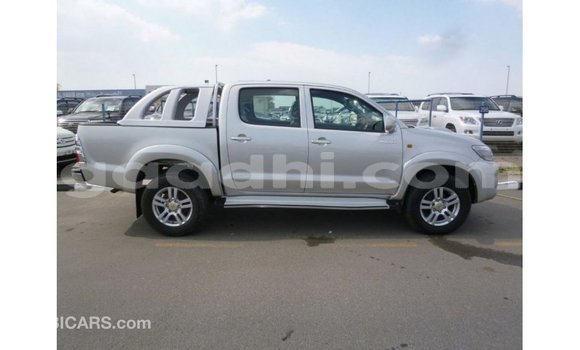 Acheter Import Voiture Toyota Hilux Autre à Import - Dubai, Somalie Acheter Import Voiture Toyota Hilux Autre à Import - Dubai, Somalie