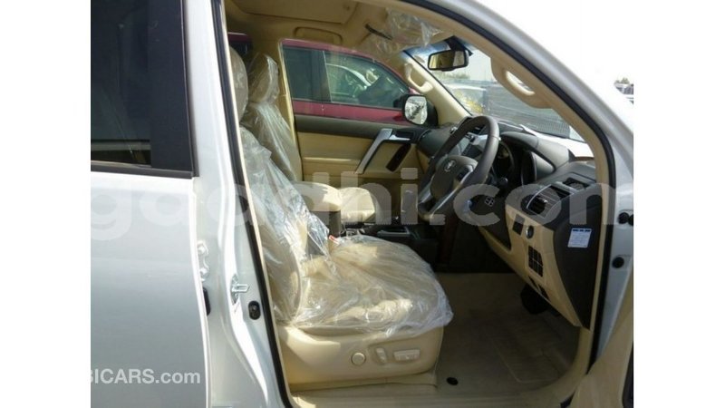 Big with watermark toyota prado somalia import dubai 3772